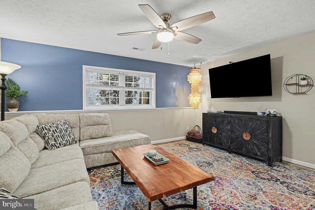 100 NUGGET DR, LOCUST GROVE, Virginia 22508, 5 Bedrooms Bedrooms, ,3 BathroomsBathrooms,Residential,100 NUGGET DR,VAOR2013596 MLS # VAOR2013596