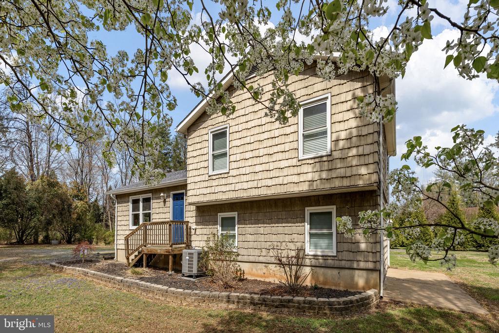 11464 WINSLOW DR, ORANGE, Virginia 22960, 3 Bedrooms Bedrooms, ,2 BathroomsBathrooms,Residential,11464 WINSLOW DR,VAOR2013690 MLS # VAOR2013690