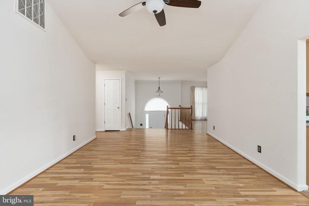 9805 KENMORE CT, FREDERICKSBURG, Virginia 22408, 4 Bedrooms Bedrooms, ,3 BathroomsBathrooms,Residential,9805 KENMORE CT,VASP2040450 MLS # VASP2040450