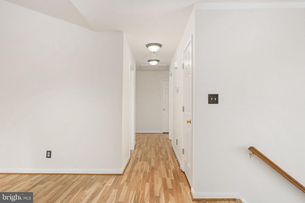 9805 KENMORE CT, FREDERICKSBURG, Virginia 22408, 4 Bedrooms Bedrooms, ,3 BathroomsBathrooms,Residential,9805 KENMORE CT,VASP2040450 MLS # VASP2040450