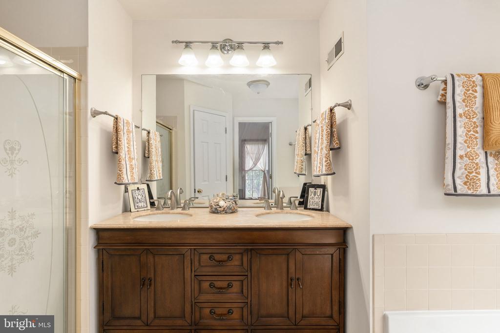 9805 KENMORE CT, FREDERICKSBURG, Virginia 22408, 4 Bedrooms Bedrooms, ,3 BathroomsBathrooms,Residential,9805 KENMORE CT,VASP2040450 MLS # VASP2040450