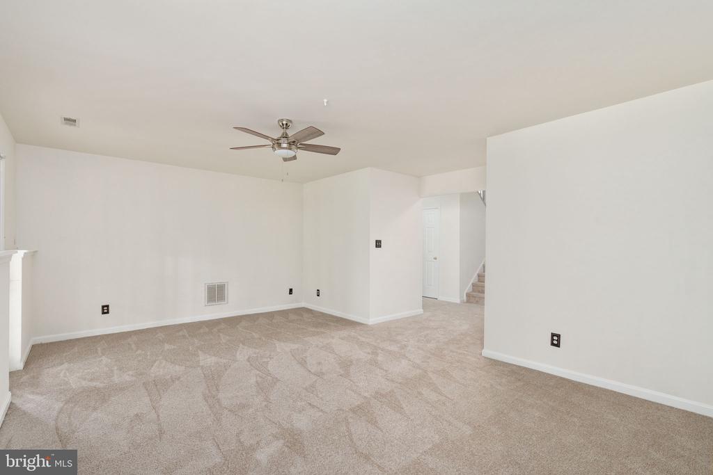 9805 KENMORE CT, FREDERICKSBURG, Virginia 22408, 4 Bedrooms Bedrooms, ,3 BathroomsBathrooms,Residential,9805 KENMORE CT,VASP2040450 MLS # VASP2040450