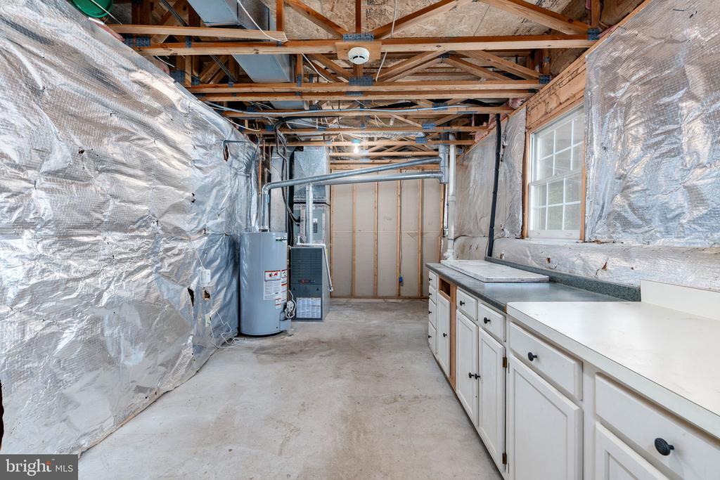 9805 KENMORE CT, FREDERICKSBURG, Virginia 22408, 4 Bedrooms Bedrooms, ,3 BathroomsBathrooms,Residential,9805 KENMORE CT,VASP2040450 MLS # VASP2040450