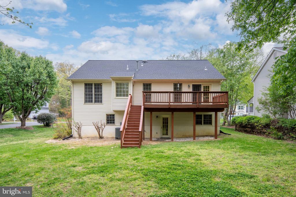 9805 KENMORE CT, FREDERICKSBURG, Virginia 22408, 4 Bedrooms Bedrooms, ,3 BathroomsBathrooms,Residential,9805 KENMORE CT,VASP2040450 MLS # VASP2040450