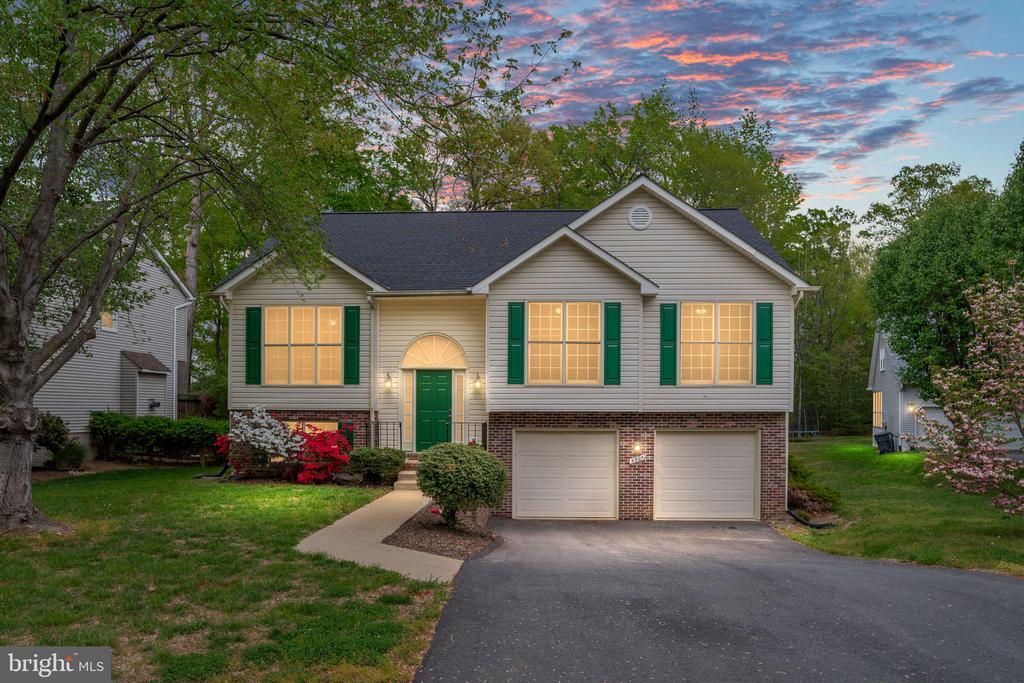 9805 KENMORE CT, FREDERICKSBURG, Virginia 22408, 4 Bedrooms Bedrooms, ,3 BathroomsBathrooms,Residential,9805 KENMORE CT,VASP2040450 MLS # VASP2040450