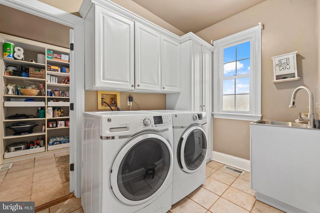 9393 BRIAR LN, DELAPLANE, Virginia, 4 Bedrooms Bedrooms, ,3 BathroomsBathrooms,Residential,9393 BRIAR LN,VAFQ2020592 MLS # VAFQ2020592