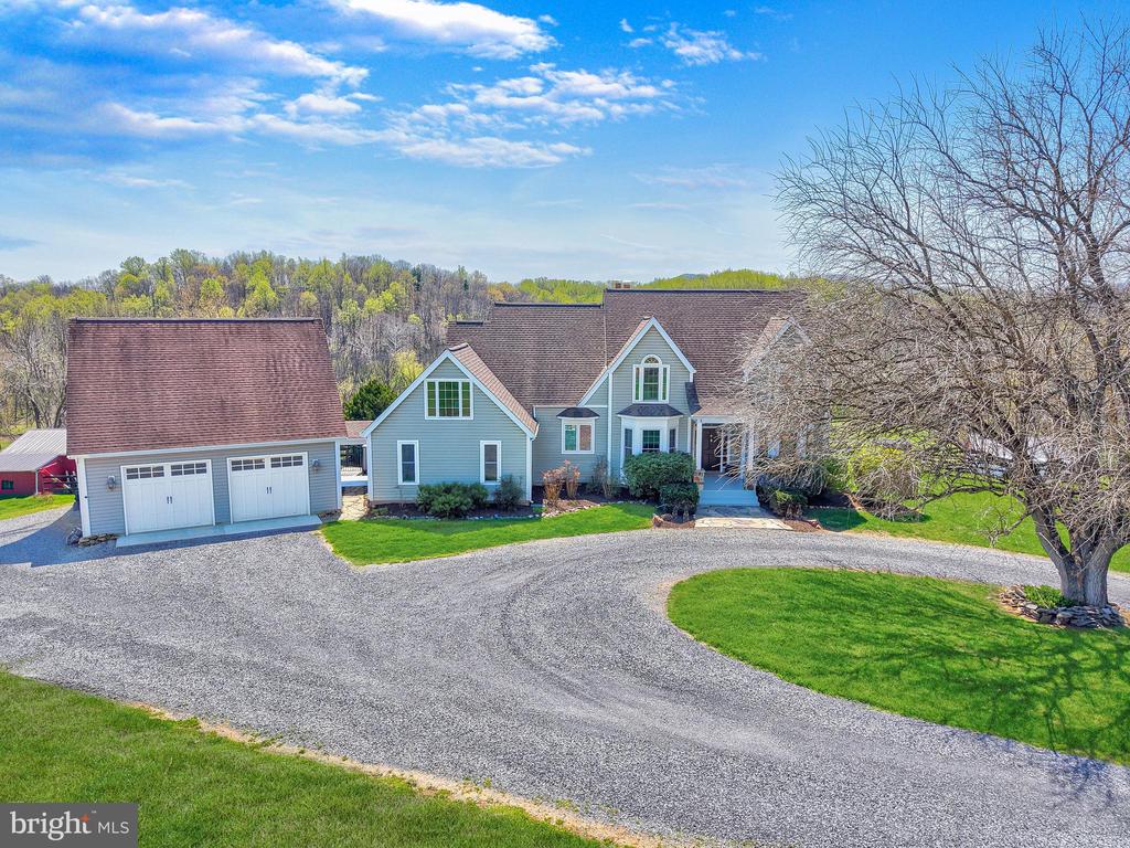 9393 BRIAR LN, DELAPLANE, Virginia, 4 Bedrooms Bedrooms, ,3 BathroomsBathrooms,Residential,9393 BRIAR LN,VAFQ2020592 MLS # VAFQ2020592