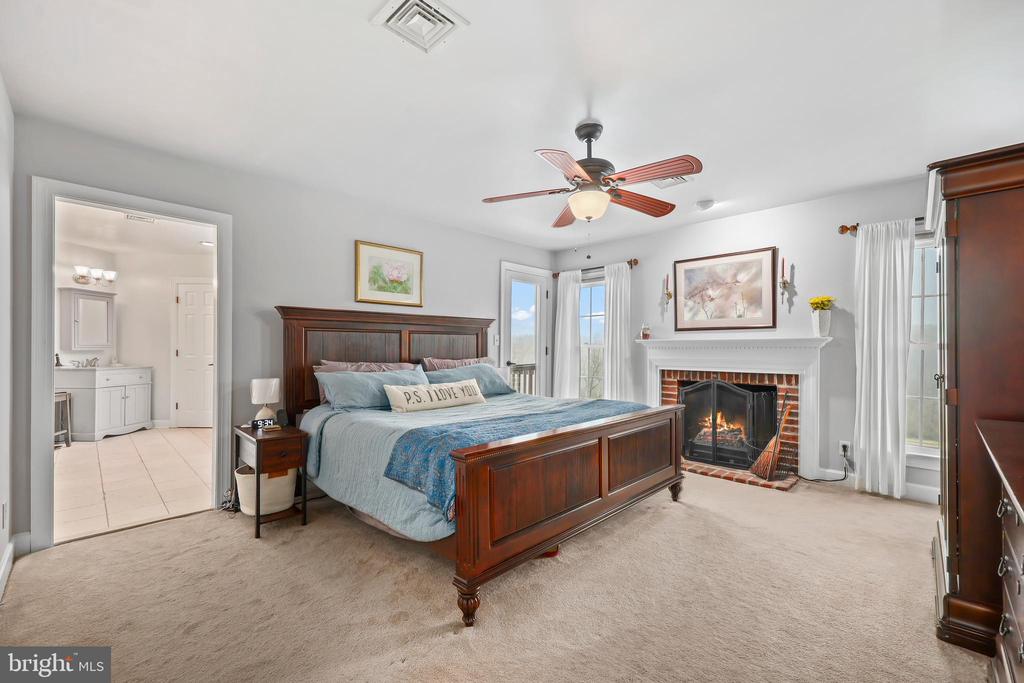 9393 BRIAR LN, DELAPLANE, Virginia, 4 Bedrooms Bedrooms, ,3 BathroomsBathrooms,Residential,9393 BRIAR LN,VAFQ2020592 MLS # VAFQ2020592