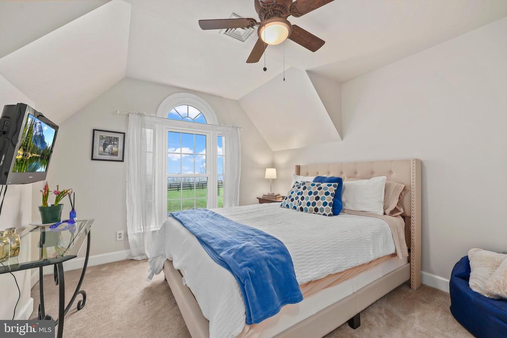 9393 BRIAR LN, DELAPLANE, Virginia, 4 Bedrooms Bedrooms, ,3 BathroomsBathrooms,Residential,9393 BRIAR LN,VAFQ2020592 MLS # VAFQ2020592