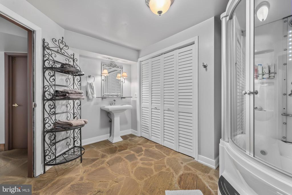 9393 BRIAR LN, DELAPLANE, Virginia, 4 Bedrooms Bedrooms, ,3 BathroomsBathrooms,Residential,9393 BRIAR LN,VAFQ2020592 MLS # VAFQ2020592