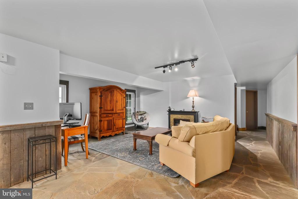 9393 BRIAR LN, DELAPLANE, Virginia, 4 Bedrooms Bedrooms, ,3 BathroomsBathrooms,Residential,9393 BRIAR LN,VAFQ2020592 MLS # VAFQ2020592