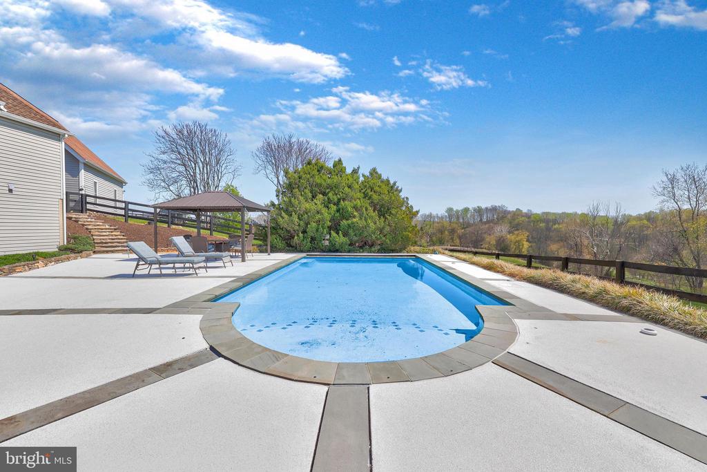 9393 BRIAR LN, DELAPLANE, Virginia, 4 Bedrooms Bedrooms, ,3 BathroomsBathrooms,Residential,9393 BRIAR LN,VAFQ2020592 MLS # VAFQ2020592