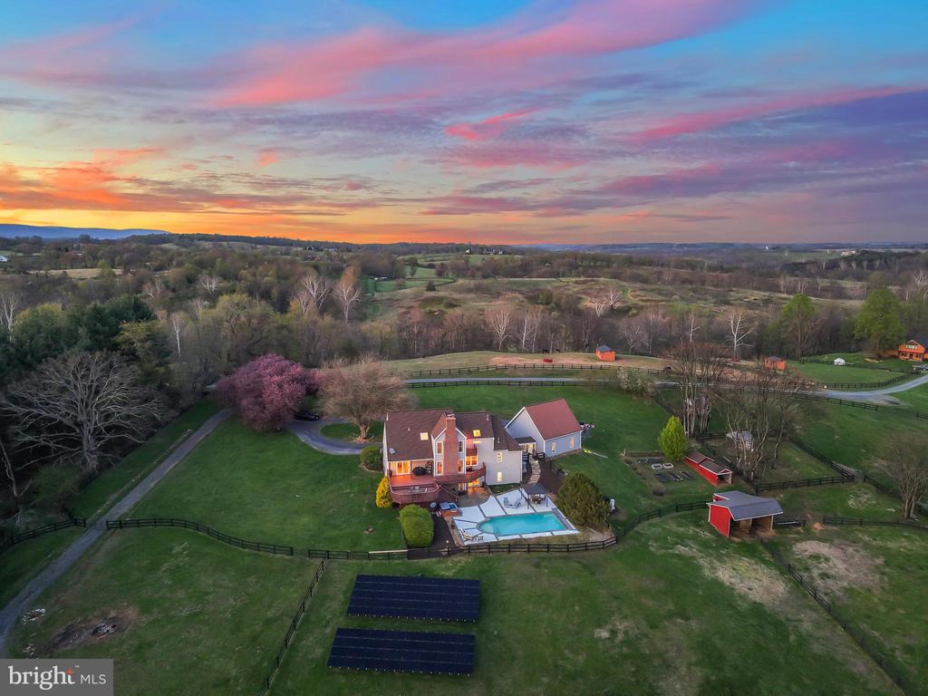 9393 BRIAR LN, DELAPLANE, Virginia, 4 Bedrooms Bedrooms, ,3 BathroomsBathrooms,Residential,9393 BRIAR LN,VAFQ2020592 MLS # VAFQ2020592