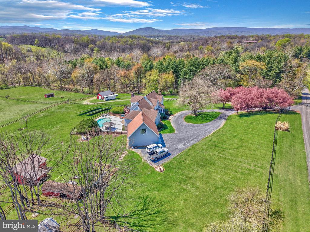 9393 BRIAR LN, DELAPLANE, Virginia, 4 Bedrooms Bedrooms, ,3 BathroomsBathrooms,Residential,9393 BRIAR LN,VAFQ2020592 MLS # VAFQ2020592