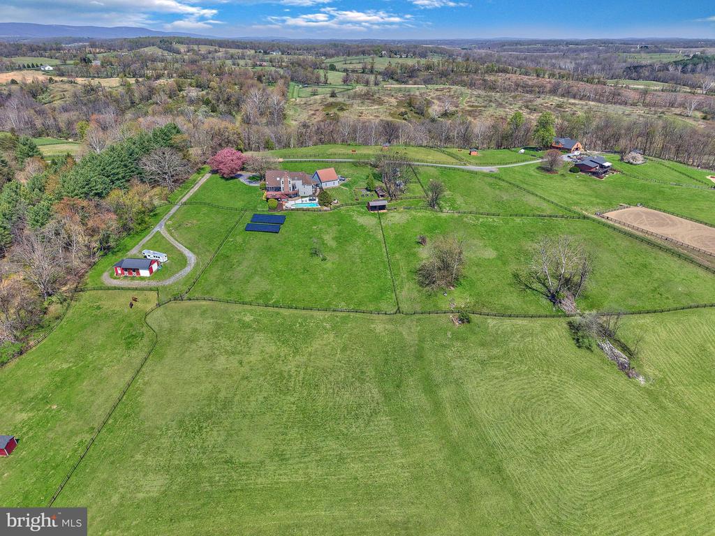 9393 BRIAR LN, DELAPLANE, Virginia, 4 Bedrooms Bedrooms, ,3 BathroomsBathrooms,Residential,9393 BRIAR LN,VAFQ2020592 MLS # VAFQ2020592