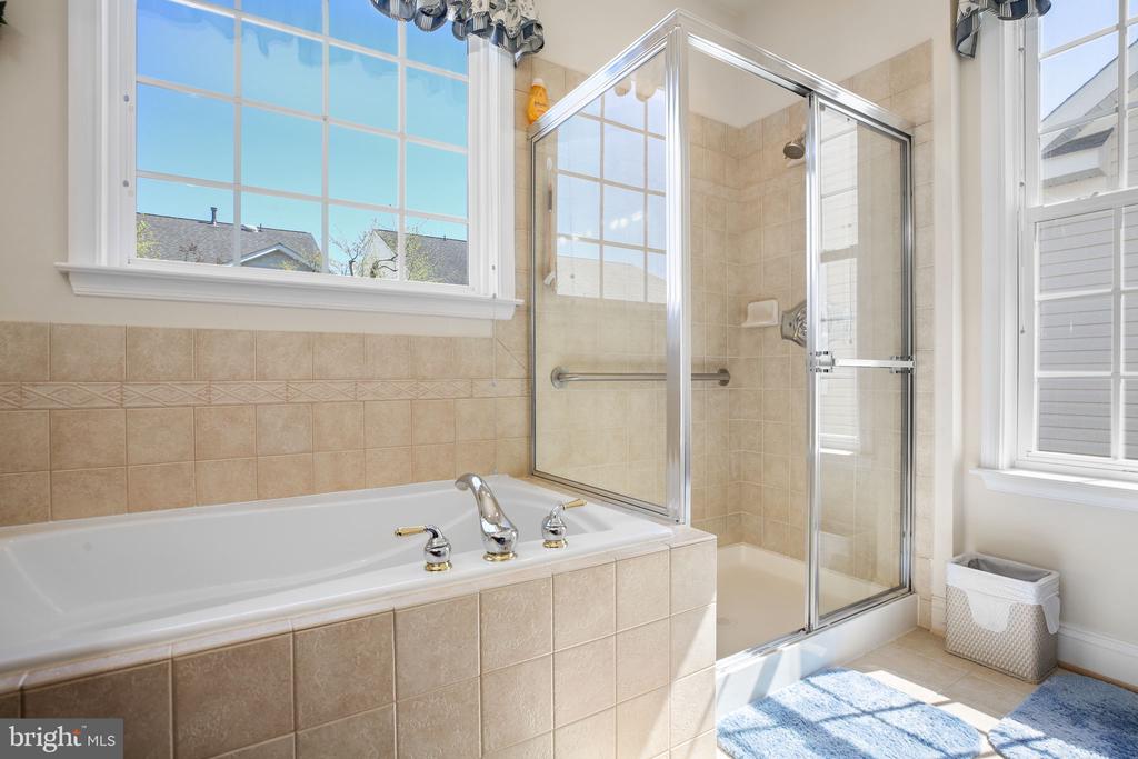 5705 W KESSLERS XING, FREDERICKSBURG, Virginia 22407, 4 Bedrooms Bedrooms, ,3 BathroomsBathrooms,Residential,5705 W KESSLERS XING,VASP2040462 MLS # VASP2040462