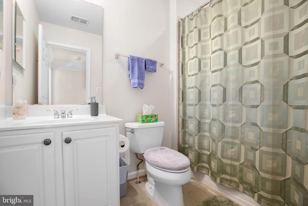 5705 W KESSLERS XING, FREDERICKSBURG, Virginia 22407, 4 Bedrooms Bedrooms, ,3 BathroomsBathrooms,Residential,5705 W KESSLERS XING,VASP2040462 MLS # VASP2040462