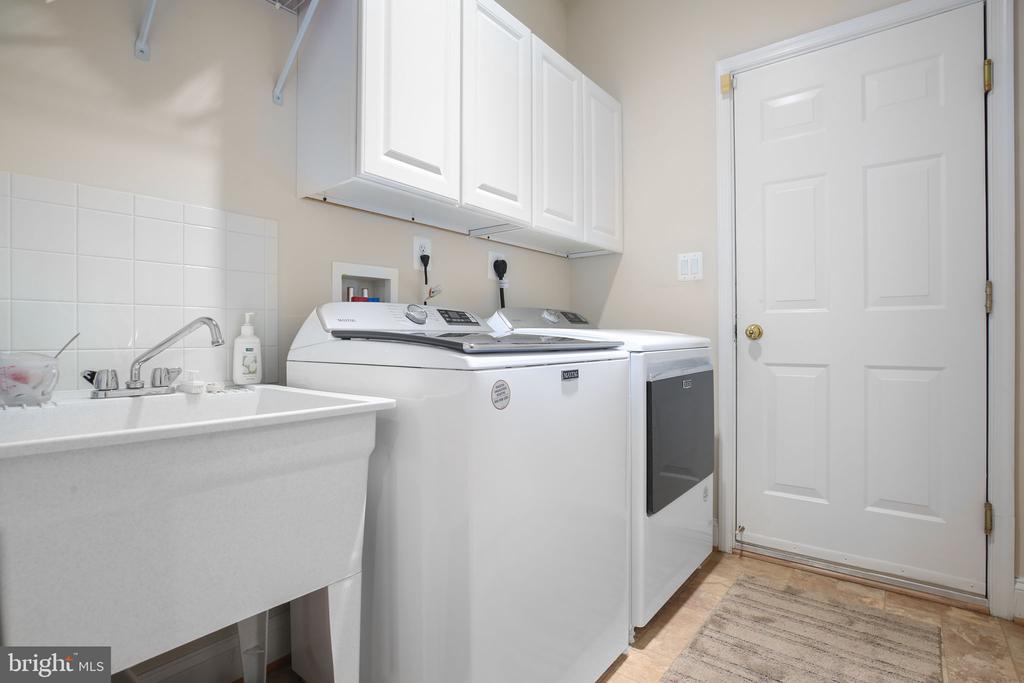 5705 W KESSLERS XING, FREDERICKSBURG, Virginia 22407, 4 Bedrooms Bedrooms, ,3 BathroomsBathrooms,Residential,5705 W KESSLERS XING,VASP2040462 MLS # VASP2040462