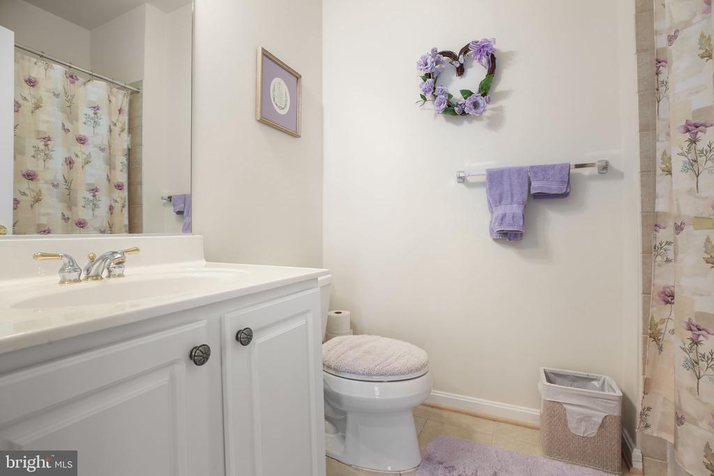 5705 W KESSLERS XING, FREDERICKSBURG, Virginia 22407, 4 Bedrooms Bedrooms, ,3 BathroomsBathrooms,Residential,5705 W KESSLERS XING,VASP2040462 MLS # VASP2040462