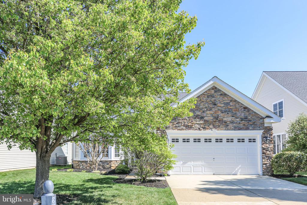 5705 W KESSLERS XING, FREDERICKSBURG, Virginia 22407, 4 Bedrooms Bedrooms, ,3 BathroomsBathrooms,Residential,5705 W KESSLERS XING,VASP2040462 MLS # VASP2040462