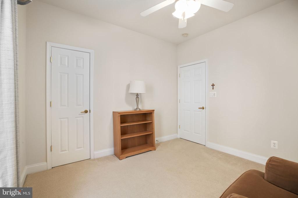 5705 W KESSLERS XING, FREDERICKSBURG, Virginia 22407, 4 Bedrooms Bedrooms, ,3 BathroomsBathrooms,Residential,5705 W KESSLERS XING,VASP2040462 MLS # VASP2040462