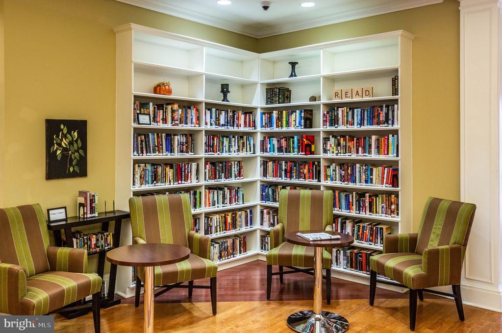 5705 W KESSLERS XING, FREDERICKSBURG, Virginia 22407, 4 Bedrooms Bedrooms, ,3 BathroomsBathrooms,Residential,5705 W KESSLERS XING,VASP2040462 MLS # VASP2040462