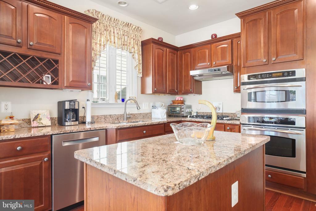 5705 W KESSLERS XING, FREDERICKSBURG, Virginia 22407, 4 Bedrooms Bedrooms, ,3 BathroomsBathrooms,Residential,5705 W KESSLERS XING,VASP2040462 MLS # VASP2040462