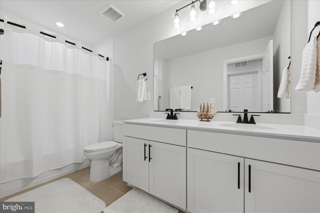 11408 BLUESTEM WAY, FREDERICKSBURG, Virginia 22407, 4 Bedrooms Bedrooms, ,2 BathroomsBathrooms,Residential,11408 BLUESTEM WAY,VASP2040778 MLS # VASP2040778