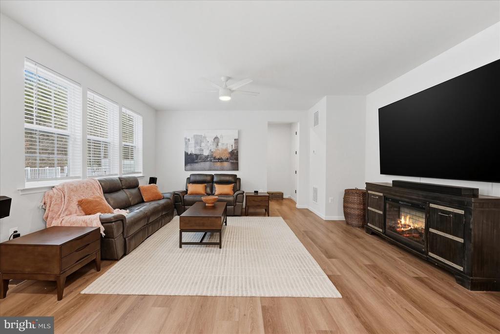 11408 BLUESTEM WAY, FREDERICKSBURG, Virginia 22407, 4 Bedrooms Bedrooms, ,2 BathroomsBathrooms,Residential,11408 BLUESTEM WAY,VASP2040778 MLS # VASP2040778