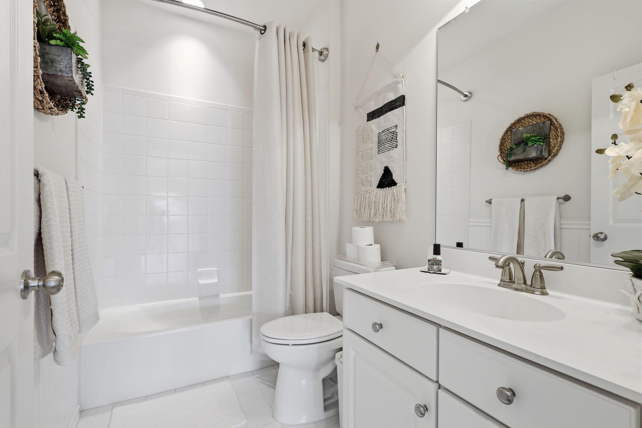 4590 SPRING RUN RD, WARRENTON, Virginia 20187, 4 Bedrooms Bedrooms, ,3 BathroomsBathrooms,Residential,4590 SPRING RUN RD,VAFQ2021500 MLS # VAFQ2021500