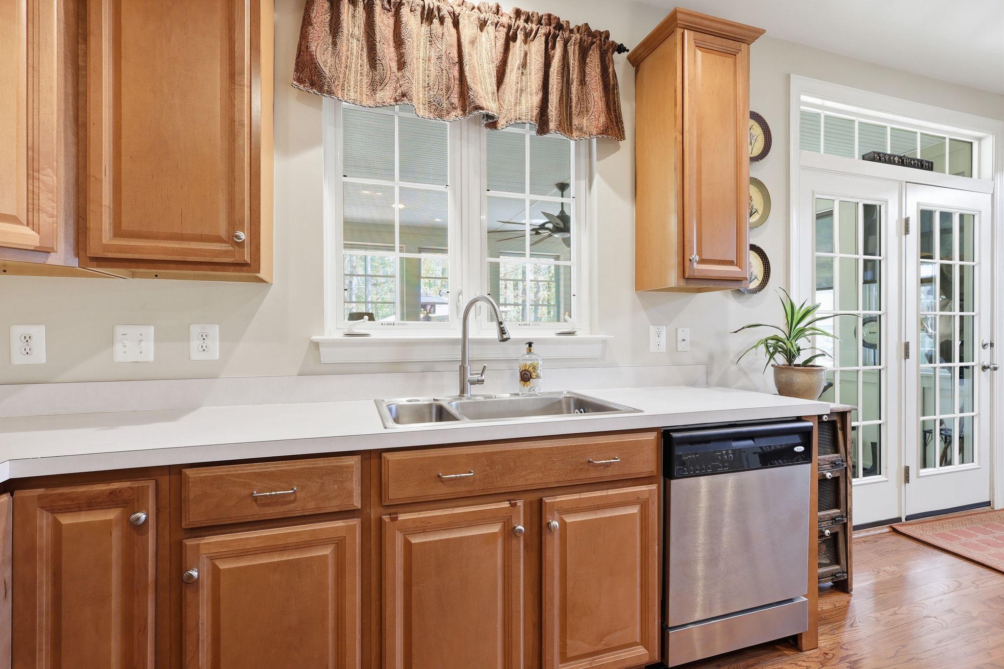 4590 SPRING RUN RD, WARRENTON, Virginia 20187, 4 Bedrooms Bedrooms, ,3 BathroomsBathrooms,Residential,4590 SPRING RUN RD,VAFQ2021500 MLS # VAFQ2021500