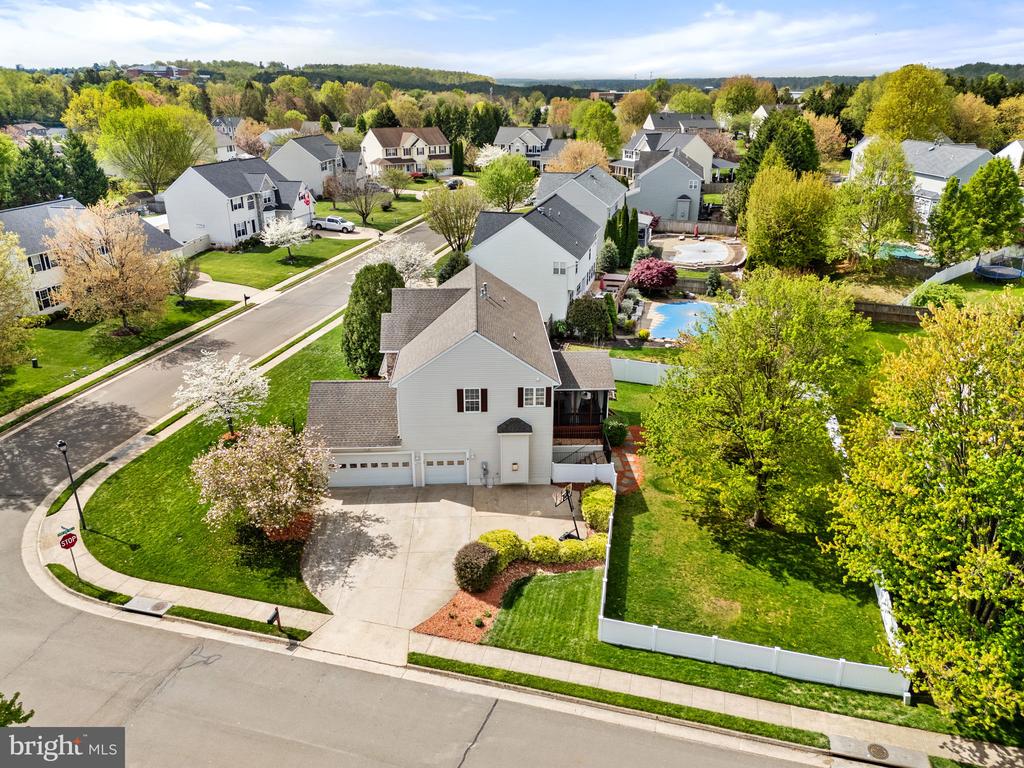 700 LANCREL RD, WARRENTON, Virginia 20186, 4 Bedrooms Bedrooms, ,2 BathroomsBathrooms,Residential,700 LANCREL RD,VAFQ2021520 MLS # VAFQ2021520