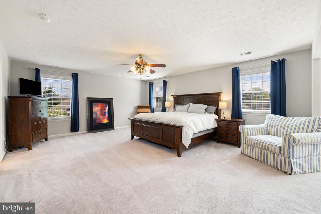 700 LANCREL RD, WARRENTON, Virginia 20186, 4 Bedrooms Bedrooms, ,2 BathroomsBathrooms,Residential,700 LANCREL RD,VAFQ2021520 MLS # VAFQ2021520