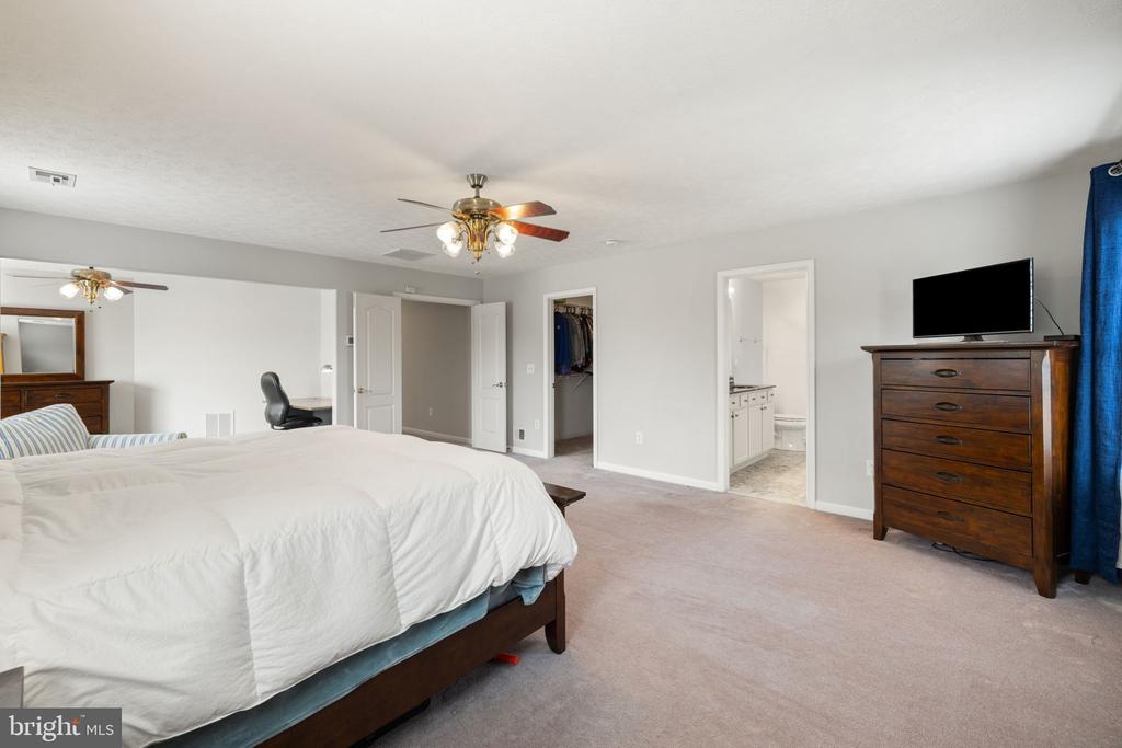 700 LANCREL RD, WARRENTON, Virginia 20186, 4 Bedrooms Bedrooms, ,2 BathroomsBathrooms,Residential,700 LANCREL RD,VAFQ2021520 MLS # VAFQ2021520