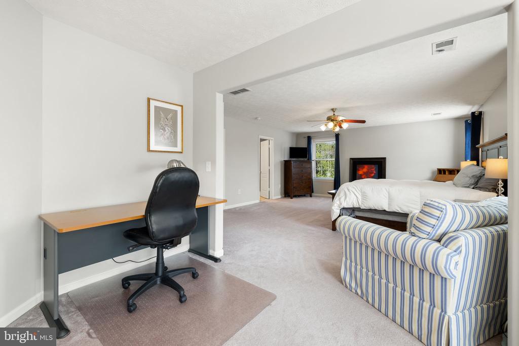 700 LANCREL RD, WARRENTON, Virginia 20186, 4 Bedrooms Bedrooms, ,2 BathroomsBathrooms,Residential,700 LANCREL RD,VAFQ2021520 MLS # VAFQ2021520