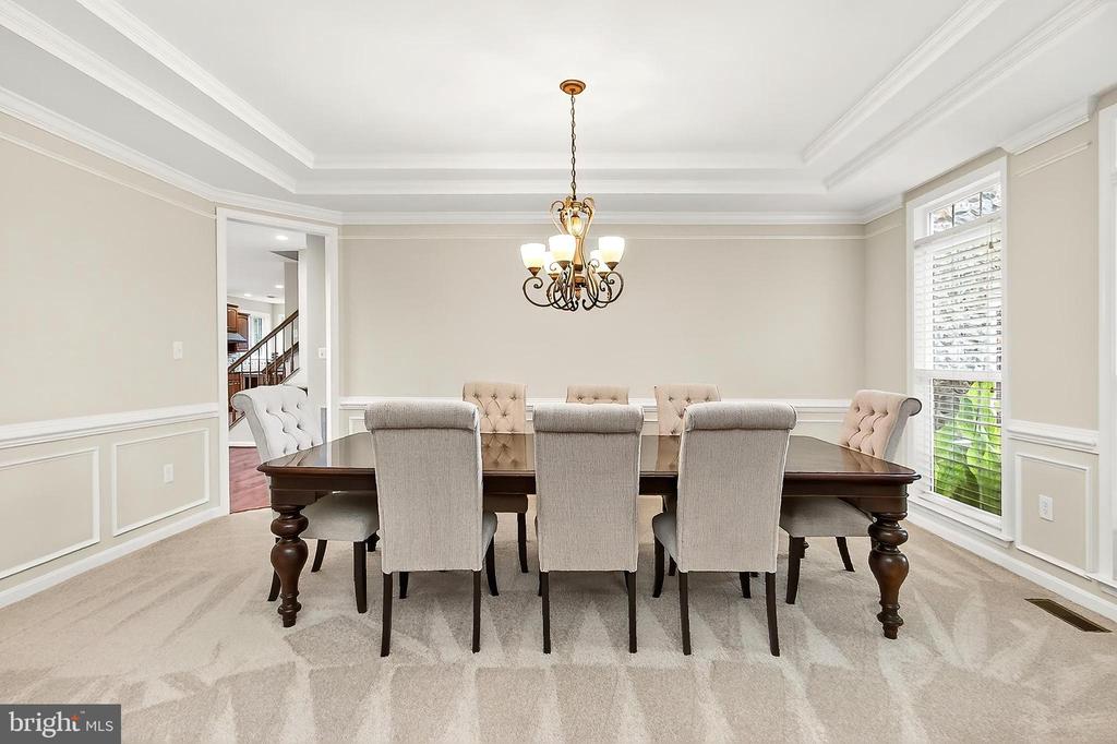 5548 EISELEY CT, WARRENTON, Virginia, 6 Bedrooms Bedrooms, ,4 BathroomsBathrooms,Residential,5548 EISELEY CT,VAFQ2021452 MLS # VAFQ2021452