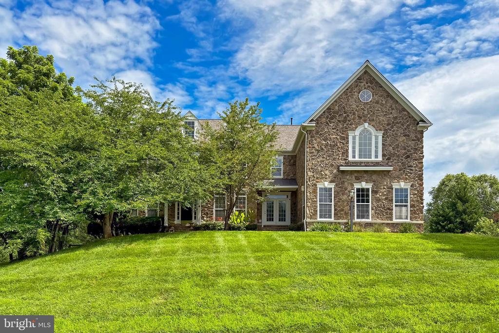 5548 EISELEY CT, WARRENTON, Virginia, 6 Bedrooms Bedrooms, ,4 BathroomsBathrooms,Residential,5548 EISELEY CT,VAFQ2021452 MLS # VAFQ2021452