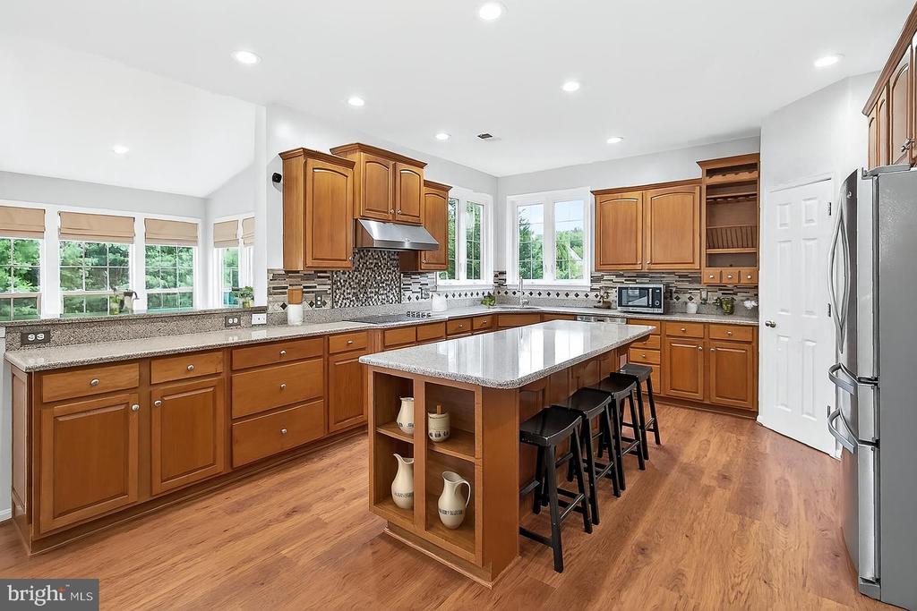 5548 EISELEY CT, WARRENTON, Virginia, 6 Bedrooms Bedrooms, ,4 BathroomsBathrooms,Residential,5548 EISELEY CT,VAFQ2021452 MLS # VAFQ2021452