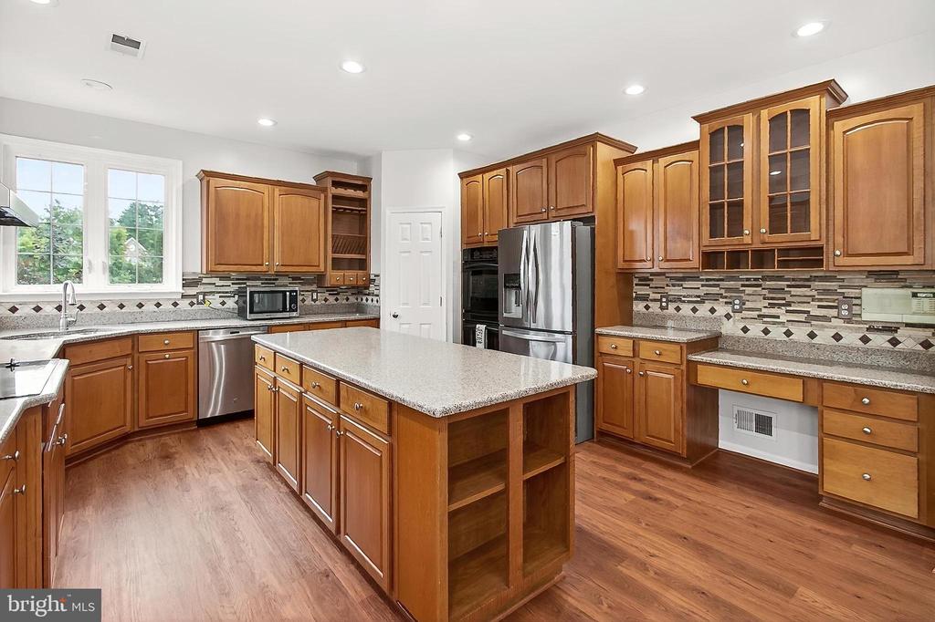 5548 EISELEY CT, WARRENTON, Virginia, 6 Bedrooms Bedrooms, ,4 BathroomsBathrooms,Residential,5548 EISELEY CT,VAFQ2021452 MLS # VAFQ2021452