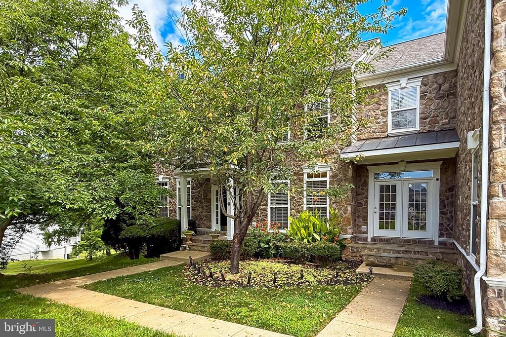 5548 EISELEY CT, WARRENTON, Virginia, 6 Bedrooms Bedrooms, ,4 BathroomsBathrooms,Residential,5548 EISELEY CT,VAFQ2021452 MLS # VAFQ2021452