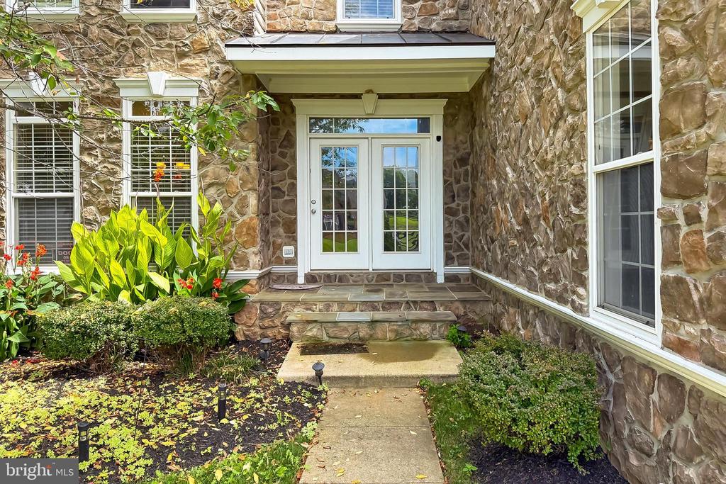 5548 EISELEY CT, WARRENTON, Virginia, 6 Bedrooms Bedrooms, ,4 BathroomsBathrooms,Residential,5548 EISELEY CT,VAFQ2021452 MLS # VAFQ2021452