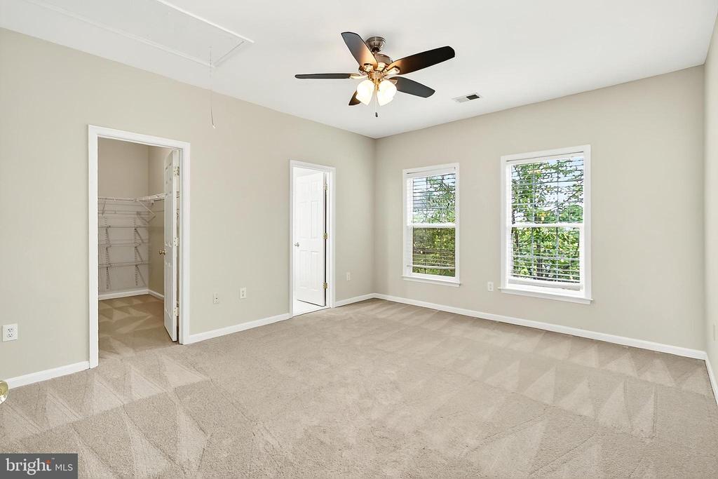 5548 EISELEY CT, WARRENTON, Virginia, 6 Bedrooms Bedrooms, ,4 BathroomsBathrooms,Residential,5548 EISELEY CT,VAFQ2021452 MLS # VAFQ2021452