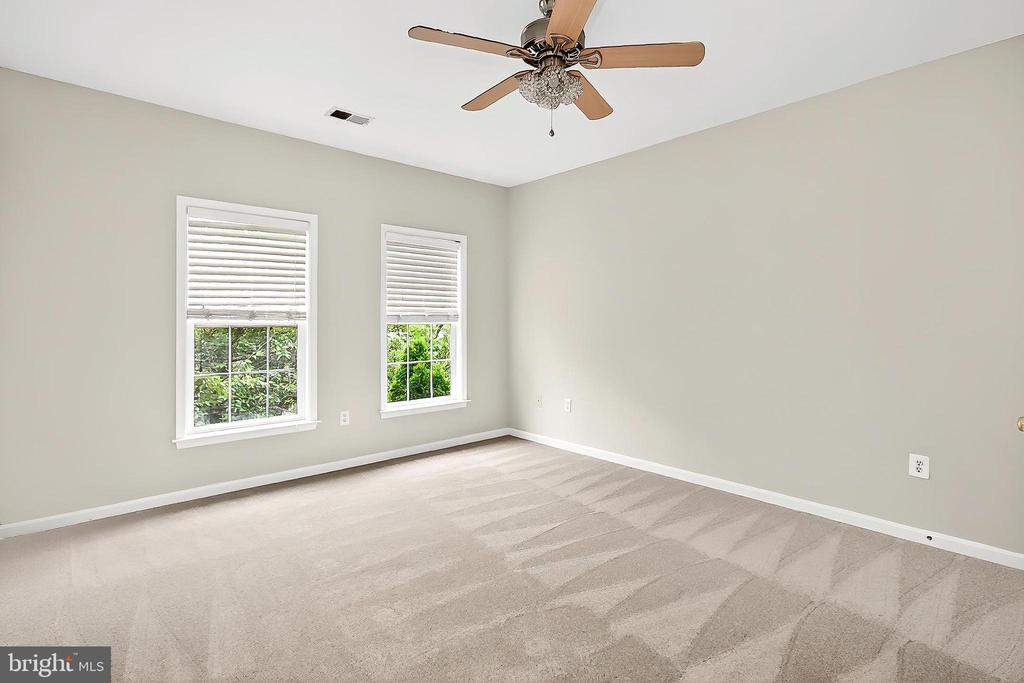 5548 EISELEY CT, WARRENTON, Virginia, 6 Bedrooms Bedrooms, ,4 BathroomsBathrooms,Residential,5548 EISELEY CT,VAFQ2021452 MLS # VAFQ2021452