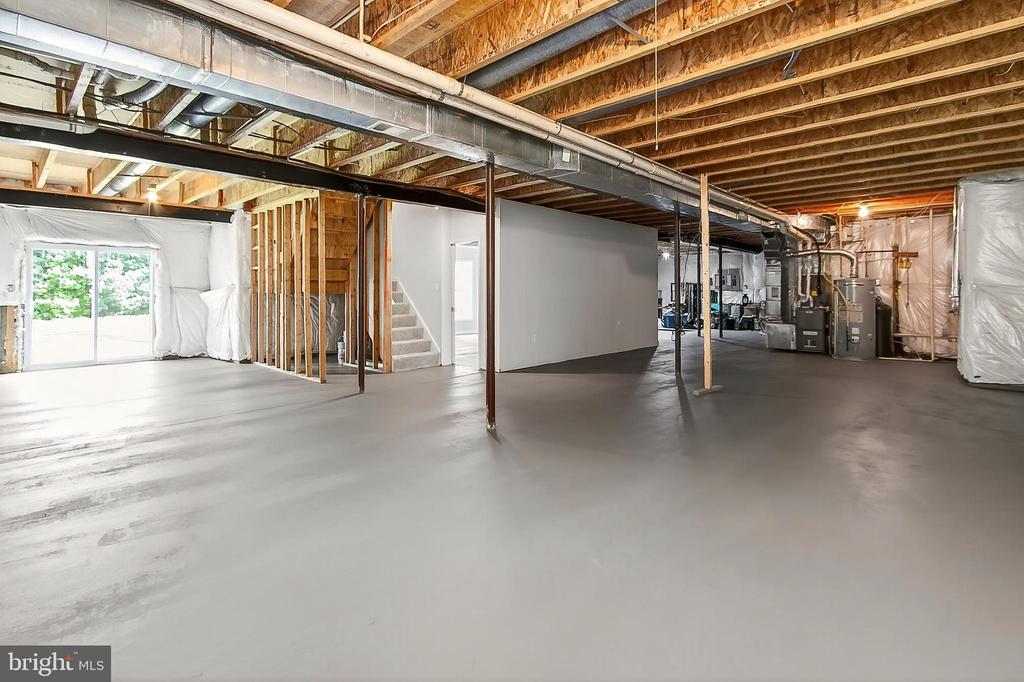 5548 EISELEY CT, WARRENTON, Virginia, 6 Bedrooms Bedrooms, ,4 BathroomsBathrooms,Residential,5548 EISELEY CT,VAFQ2021452 MLS # VAFQ2021452