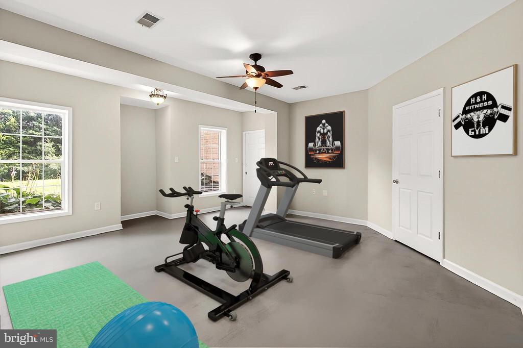 5548 EISELEY CT, WARRENTON, Virginia, 6 Bedrooms Bedrooms, ,4 BathroomsBathrooms,Residential,5548 EISELEY CT,VAFQ2021452 MLS # VAFQ2021452