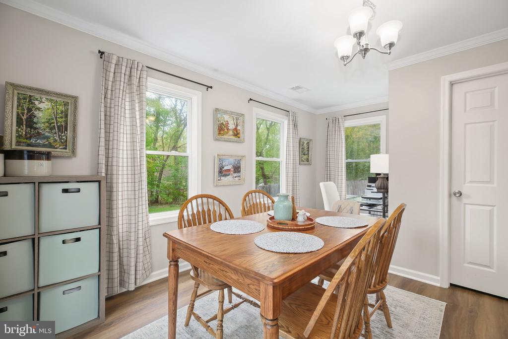 11004 PLATOON DR, SPOTSYLVANIA, Virginia 22551, 3 Bedrooms Bedrooms, ,2 BathroomsBathrooms,Residential,11004 PLATOON DR,VASP2040688 MLS # VASP2040688