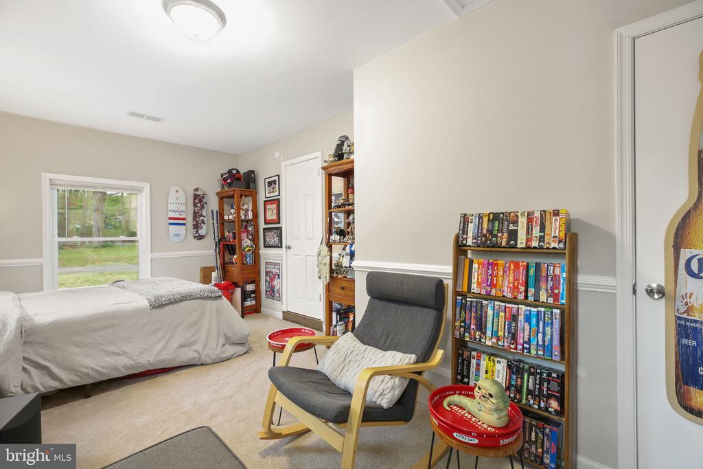 11004 PLATOON DR, SPOTSYLVANIA, Virginia 22551, 3 Bedrooms Bedrooms, ,2 BathroomsBathrooms,Residential,11004 PLATOON DR,VASP2040688 MLS # VASP2040688