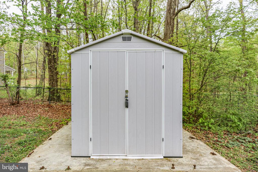 11004 PLATOON DR, SPOTSYLVANIA, Virginia 22551, 3 Bedrooms Bedrooms, ,2 BathroomsBathrooms,Residential,11004 PLATOON DR,VASP2040688 MLS # VASP2040688