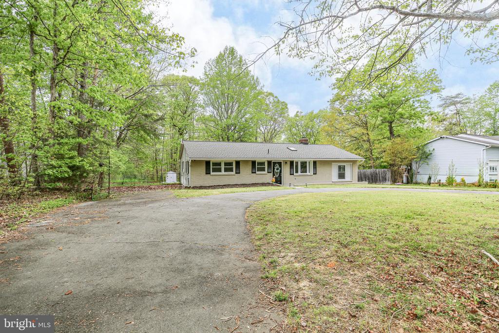 11004 PLATOON DR, SPOTSYLVANIA, Virginia 22551, 3 Bedrooms Bedrooms, ,2 BathroomsBathrooms,Residential,11004 PLATOON DR,VASP2040688 MLS # VASP2040688