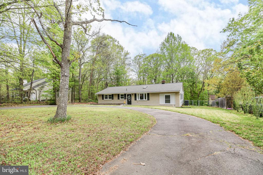 11004 PLATOON DR, SPOTSYLVANIA, Virginia 22551, 3 Bedrooms Bedrooms, ,2 BathroomsBathrooms,Residential,11004 PLATOON DR,VASP2040688 MLS # VASP2040688